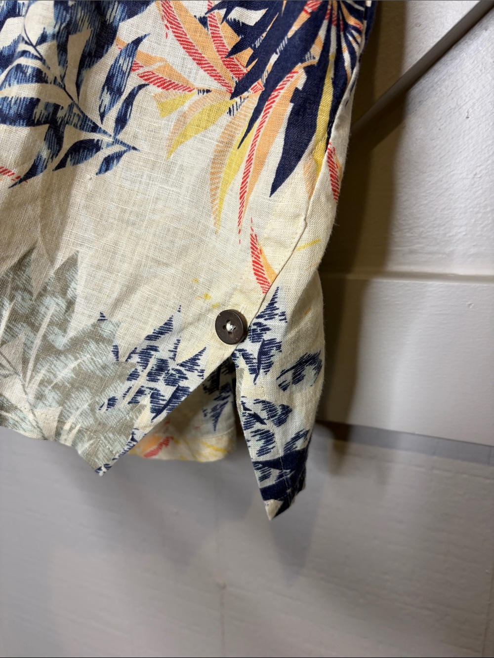 Chico's 100% Linen Tropical Palm Leopard Tunic Blouse Yellow Multi Size 2.5 (14) - Picture 5 of 11